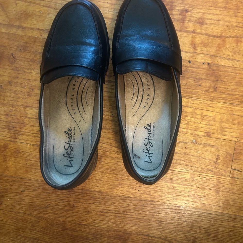 Life Stride Black Slip-On Loafers Classic Design